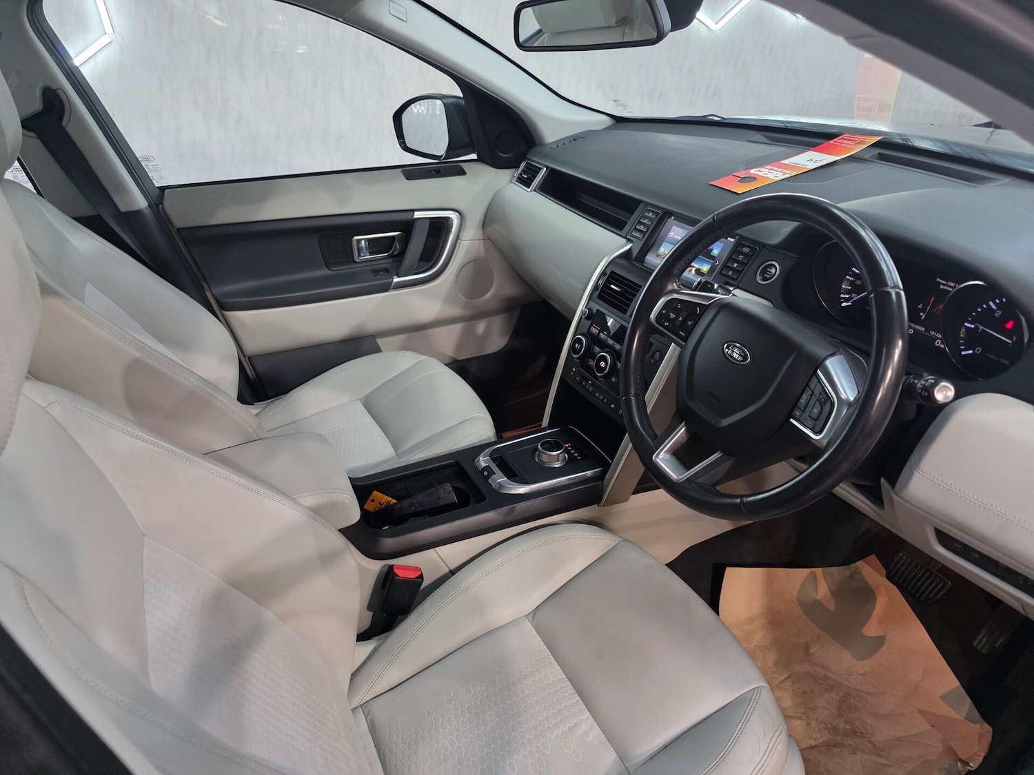 Used Land Rover Discovery Sport 2015 for sale - 76077900: Photo 10