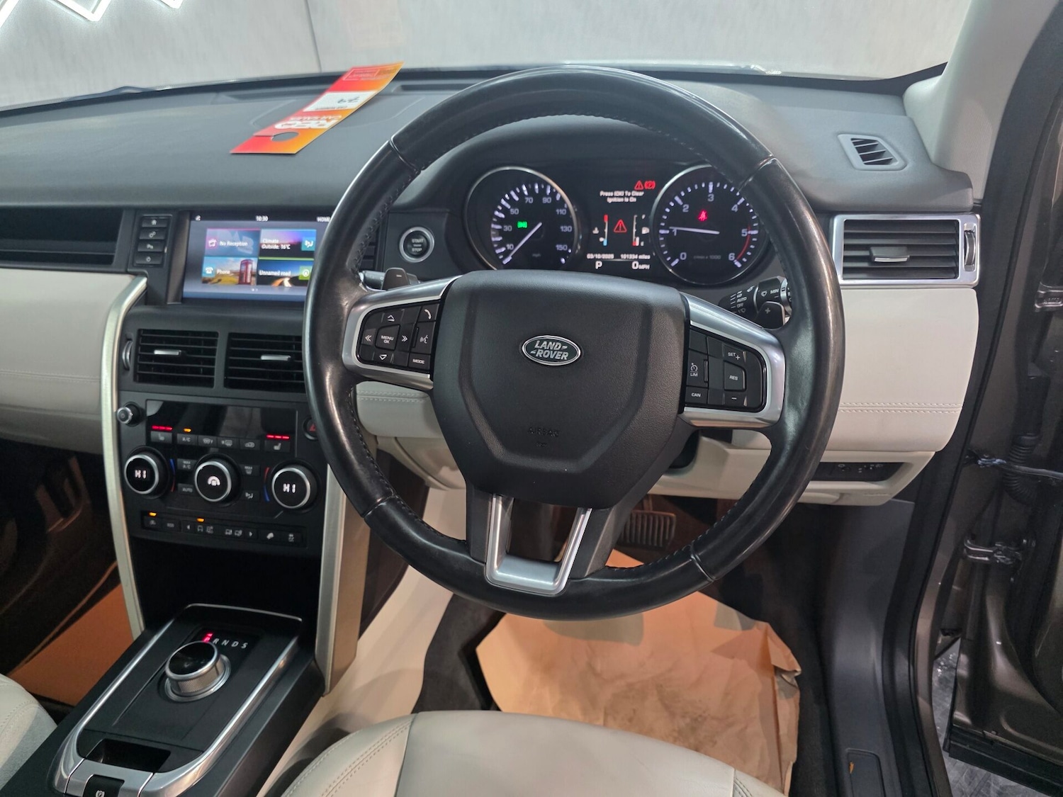 Used Land Rover Discovery Sport 2015 for sale - 76077900: Photo 11