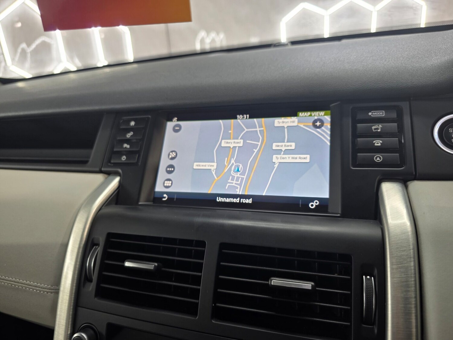 Used Land Rover Discovery Sport 2015 for sale - 76077900: Photo 13