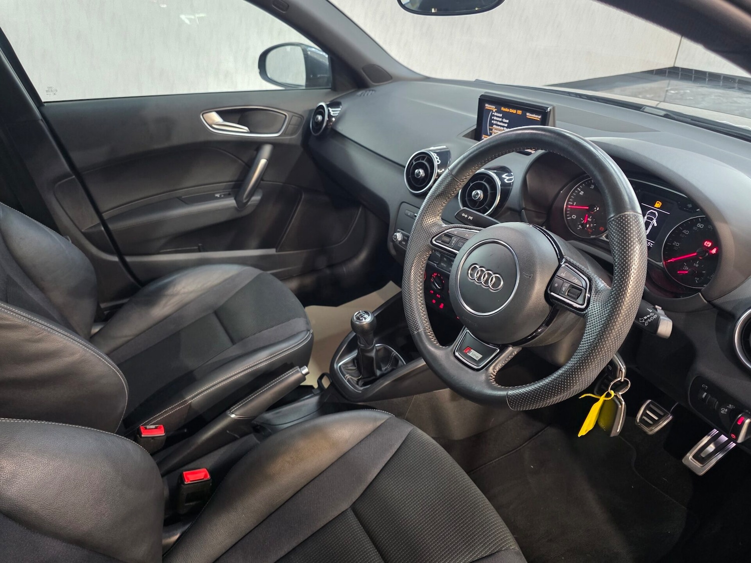 Used Audi A1 2018 for sale - 76520117: Photo 8