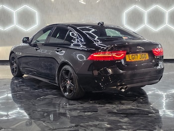 Used Jaguar XE 2017 for sale - 76720174: Photo