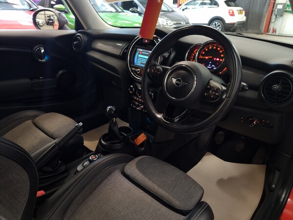 Used MINI Hatch 2018 for sale - 74824525: Photo 9