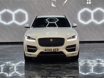 Used Jaguar F-Pace 2016 for sale - 77543726: Photo