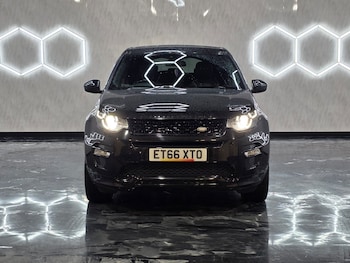 Used Land Rover Discovery Sport 2017 for sale - 77236170: Photo