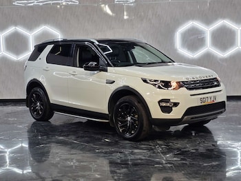 Used Land Rover Discovery Sport 2017 for sale - 78614362: Photo