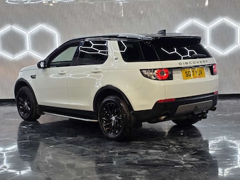 Used Land Rover Discovery Sport 2017 for sale - 78614362: Photo