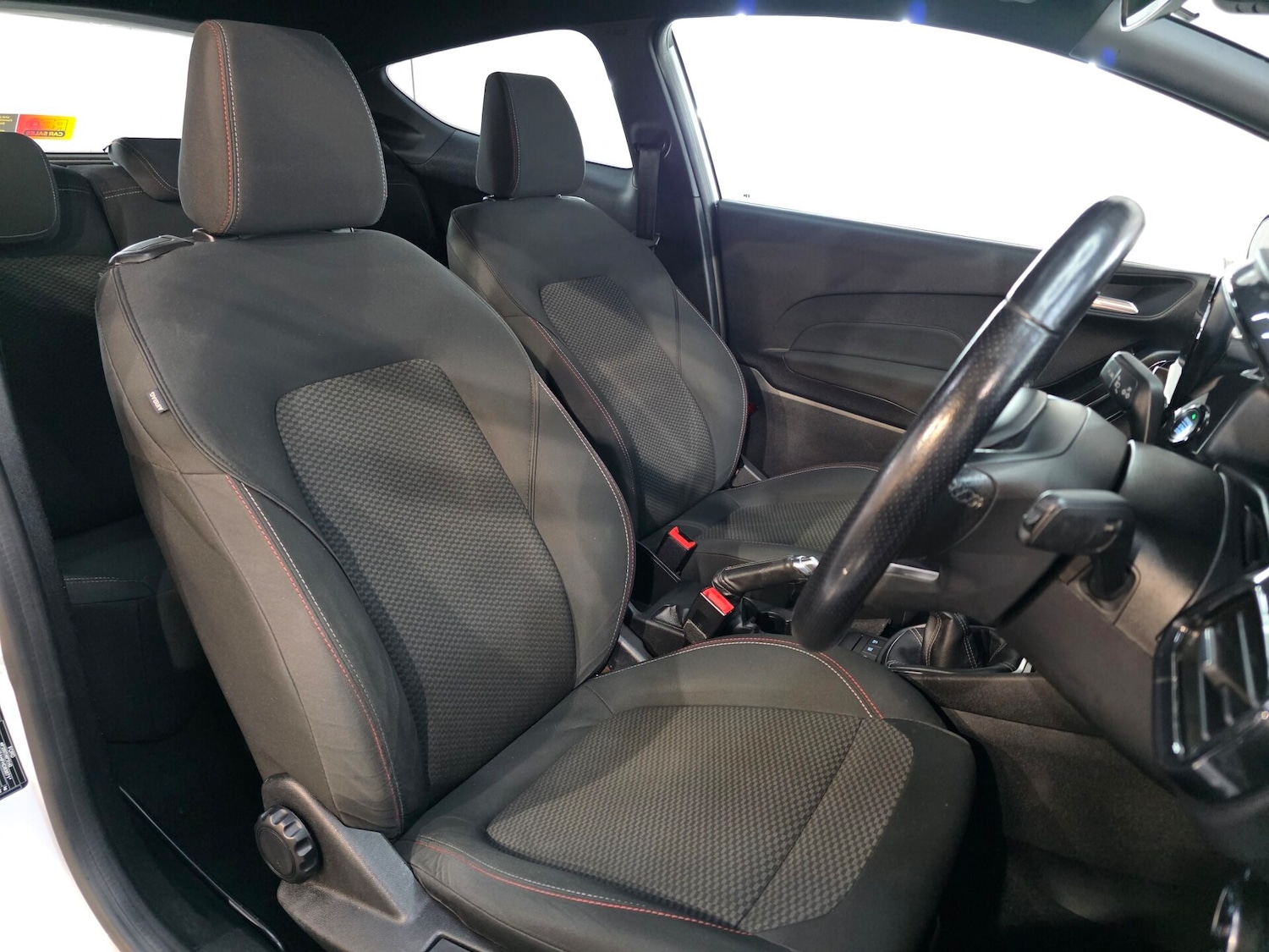 Used Ford Fiesta 2017 for sale - 76520119: Photo 10