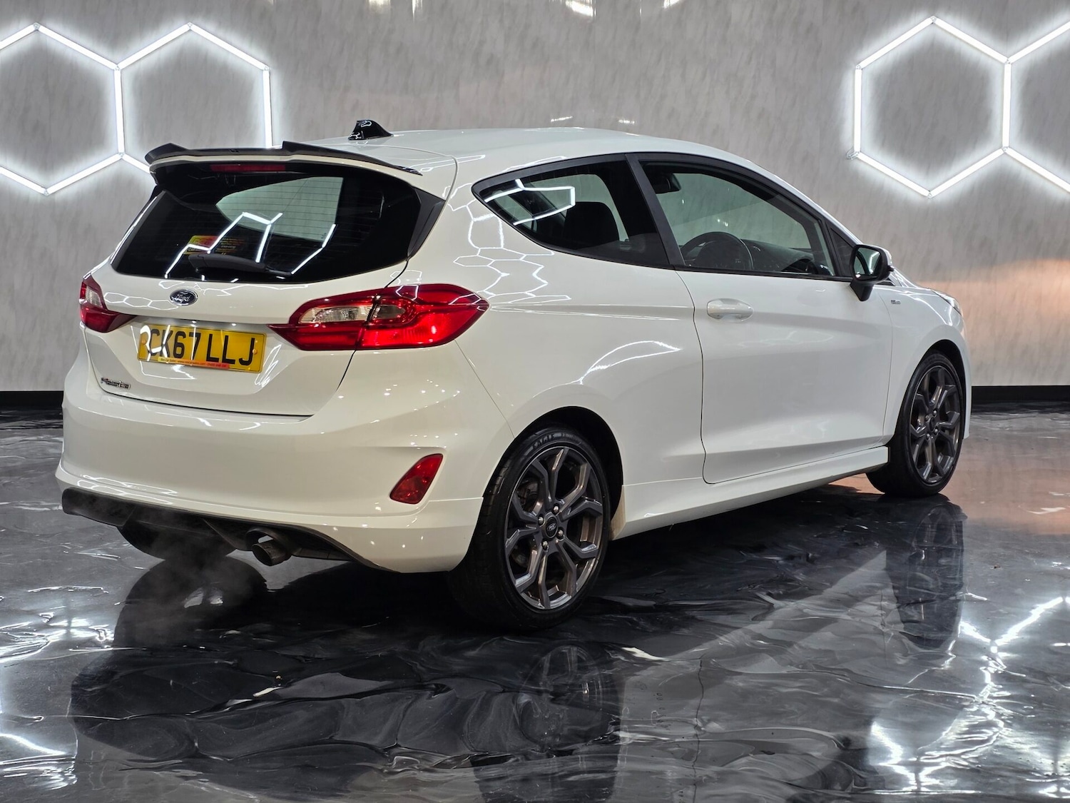 Used Ford Fiesta 2017 for sale - 76520119: Photo 6