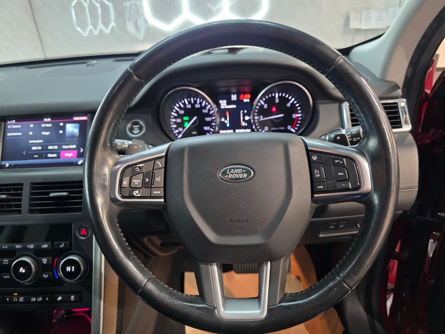 Used Land Rover Discovery Sport 2016 for sale - 76383247: Photo 12