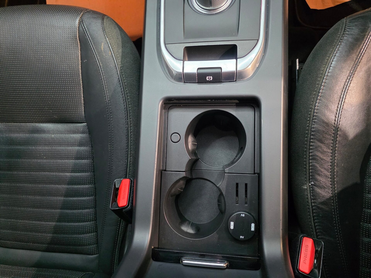 Used Land Rover Discovery Sport 2016 for sale - 76383247: Photo 18