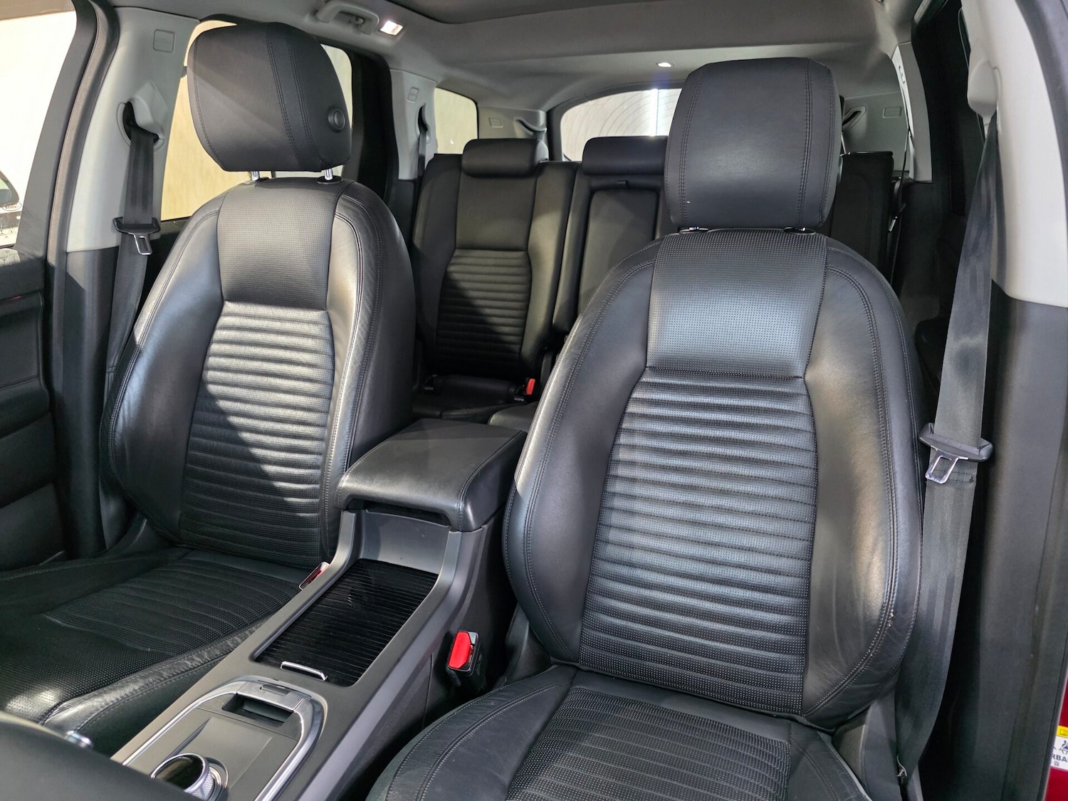 Used Land Rover Discovery Sport 2016 for sale - 76383247: Photo 21