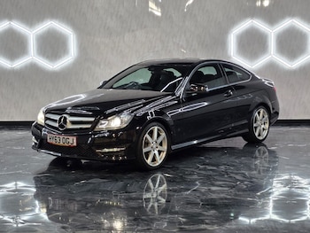 Used Mercedes-Benz C Class 2013 for sale - 77137092: Photo