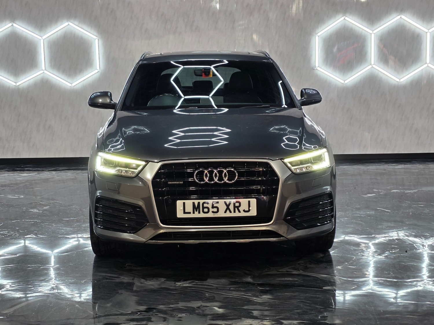 Used Audi Q3 2015 for sale - 76077899: Photo 2