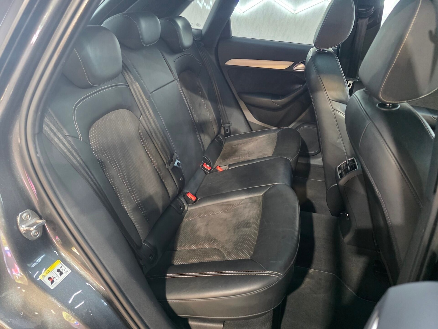 Used Audi Q3 2015 for sale - 76077899: Photo 20