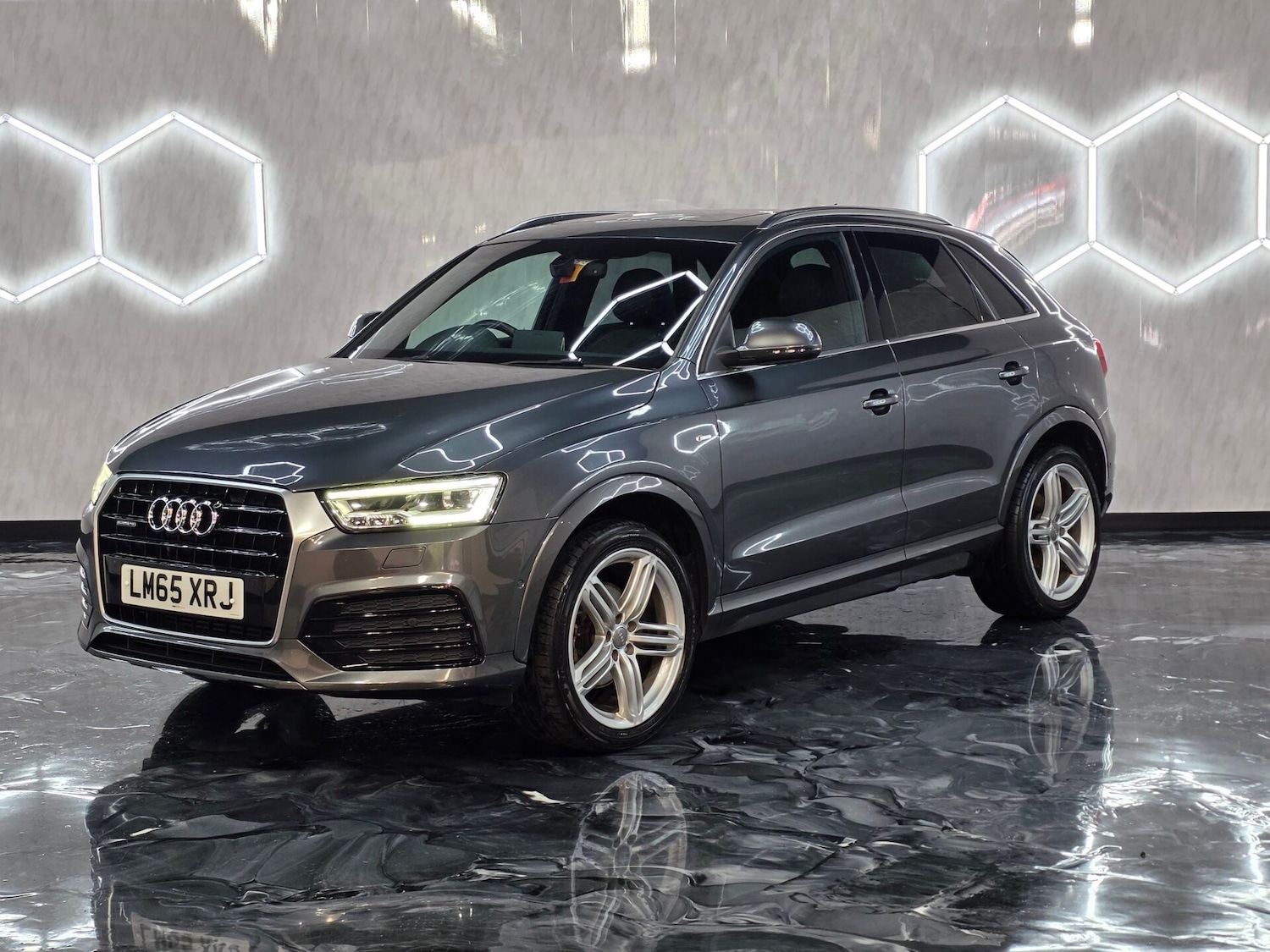 Used Audi Q3 2015 for sale - 76077899: Photo 3