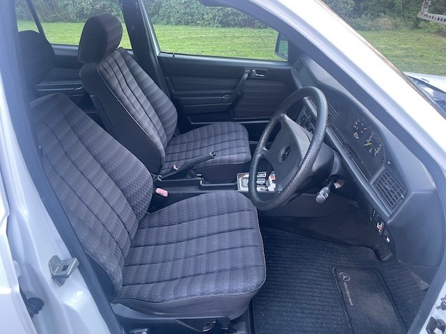 Used Mercedes-Benz 190 1990 for sale - 76114512: Photo 13