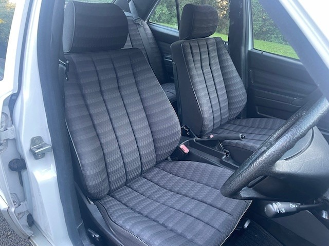 Used Mercedes-Benz 190 1990 for sale - 76114512: Photo 14