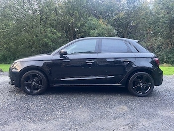 2017 (17) - 1.0 TFSI Sport 5dr