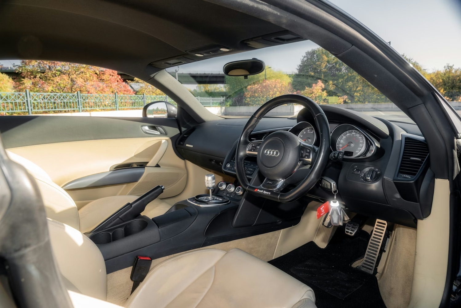 Used Audi R8 2010 for sale - 76776488: Photo 14