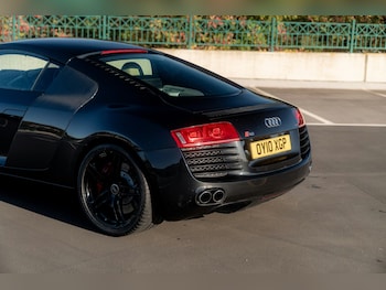 Used Audi R8 2010 for sale - 76776488: Photo