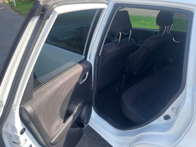 Used Honda Jazz 2015 for sale - 76470764: Photo 16