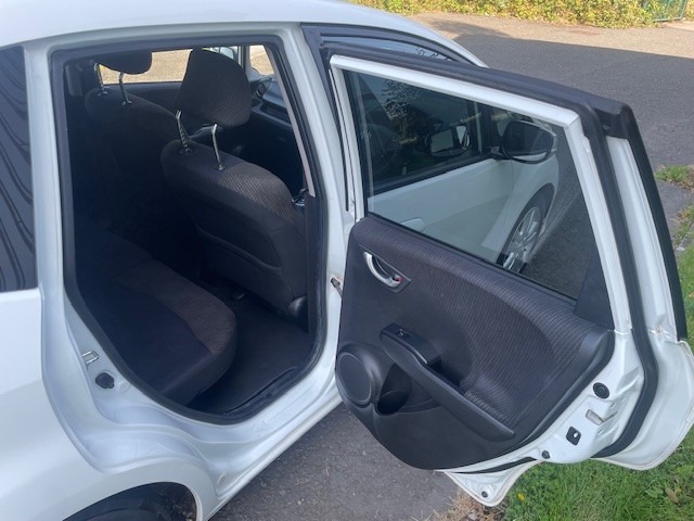 Used Honda Jazz 2015 for sale - 76470764: Photo 18