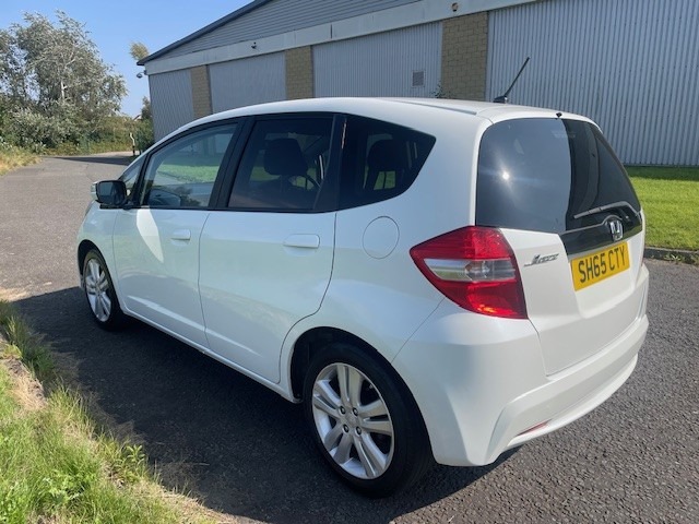 Used Honda Jazz 2015 for sale - 76470764: Photo 9