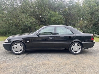 Mercedes-Benz - C-Class