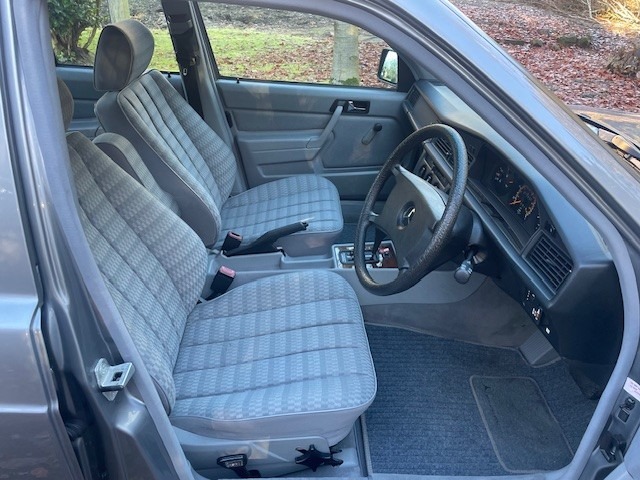 Used Mercedes-Benz 190 1990 for sale - 76697003: Photo 13