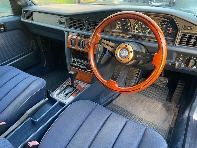 Used Mercedes-Benz 190 1992 for sale - 76626680: Photo 15