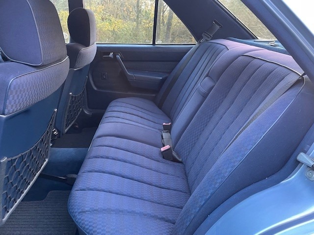 Used Mercedes-Benz 190 1992 for sale - 76626680: Photo 17