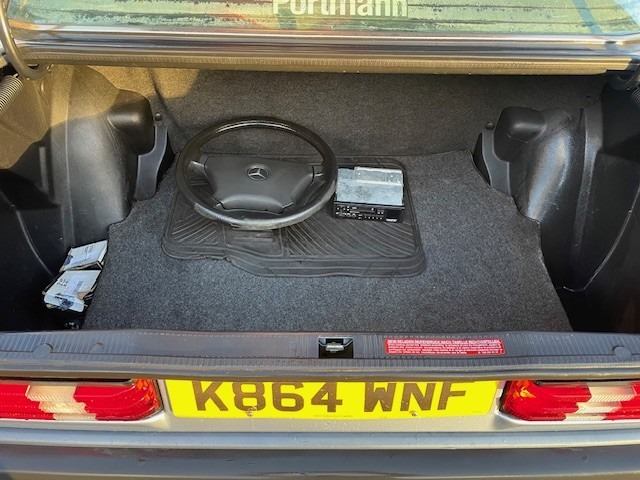 Used Mercedes-Benz 190 1992 for sale - 76626680: Photo 18