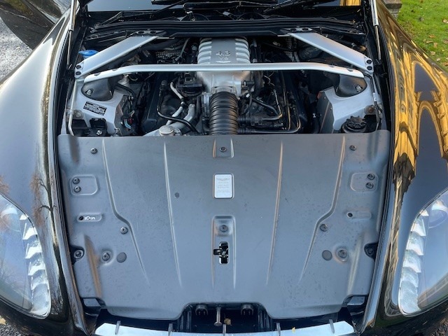 Used Aston Martin Vantage 2008 for sale - 76470916: Photo 11