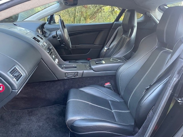 Used Aston Martin Vantage 2008 for sale - 76470916: Photo 16