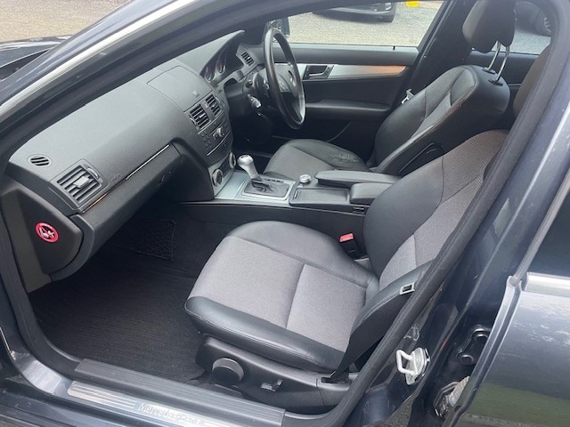 Used Mercedes-Benz C-Class 2010 for sale - 76114873: Photo 16