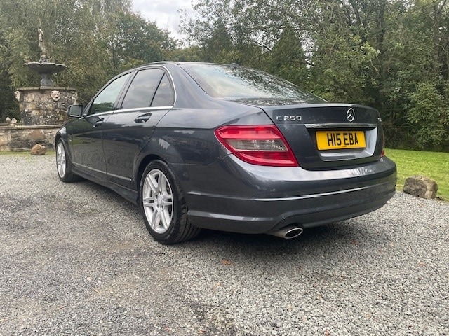 Used Mercedes-Benz C-Class 2010 for sale - 76114873: Photo 6