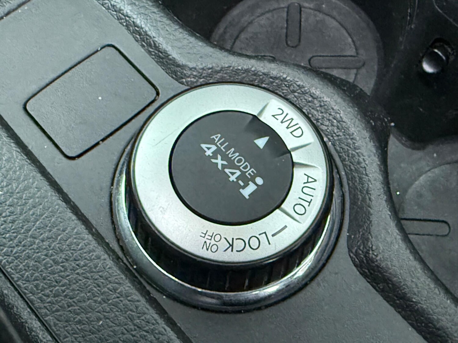 Used Nissan X-Trail for sale - 77611768: Photo 26