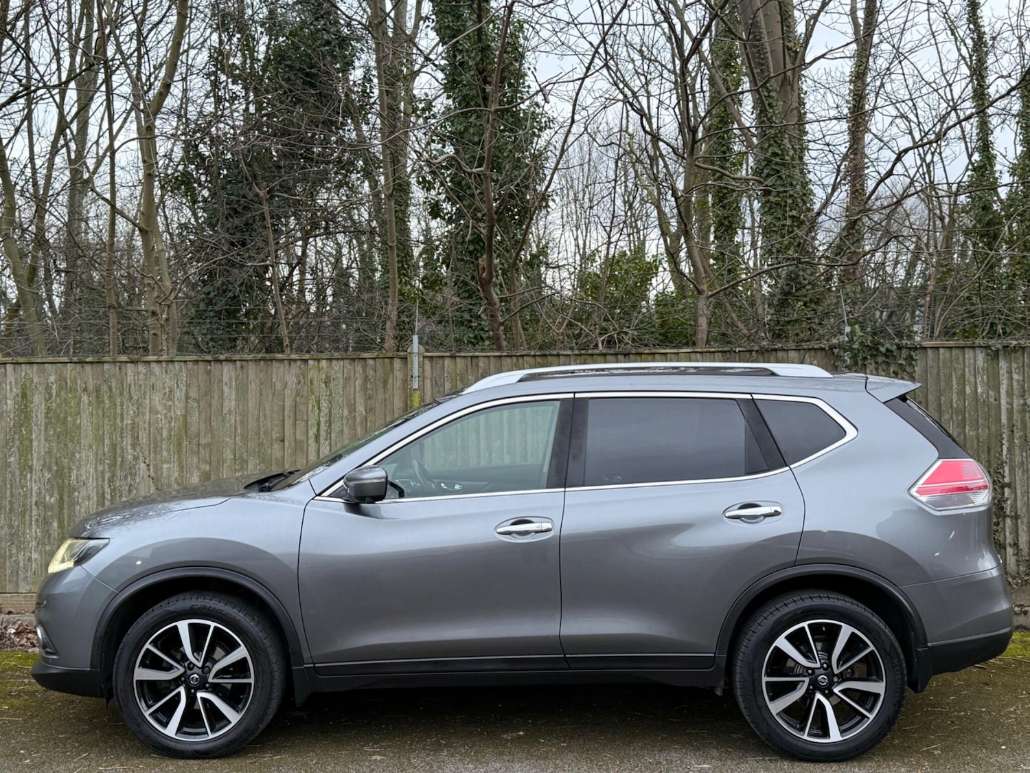 Used Nissan X-Trail for sale - 77611768: Photo 4