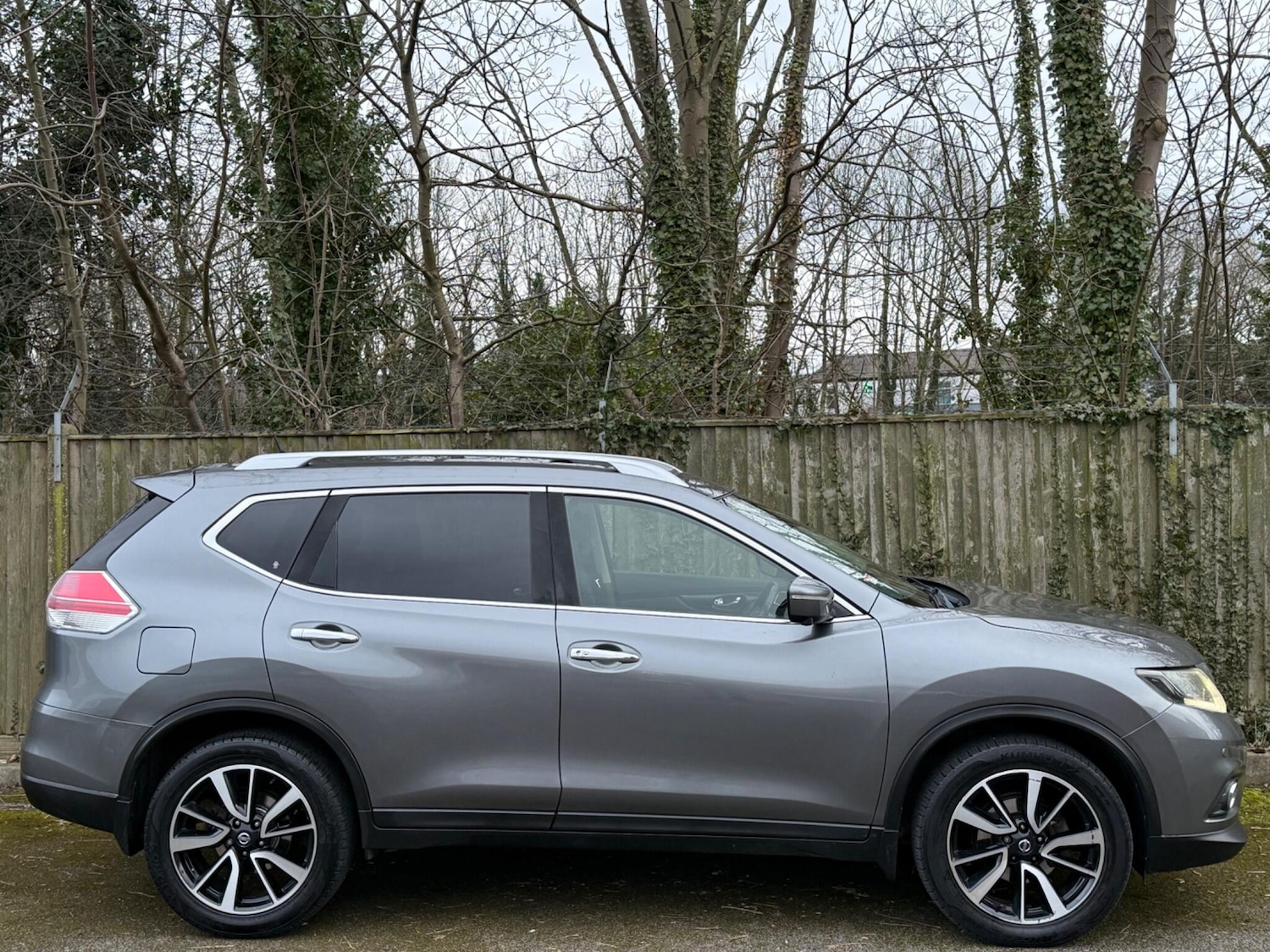 Used Nissan X-Trail for sale - 77611768: Photo 5