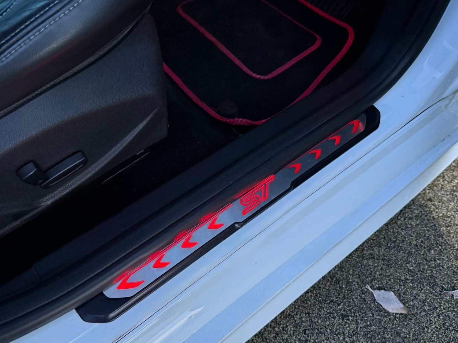 Used Ford Focus 2014 for sale - 77166515: Photo 14