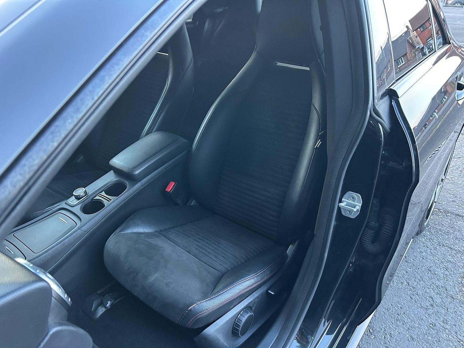 Used Mercedes-Benz CLA 2018 for sale - 76660575: Photo 11