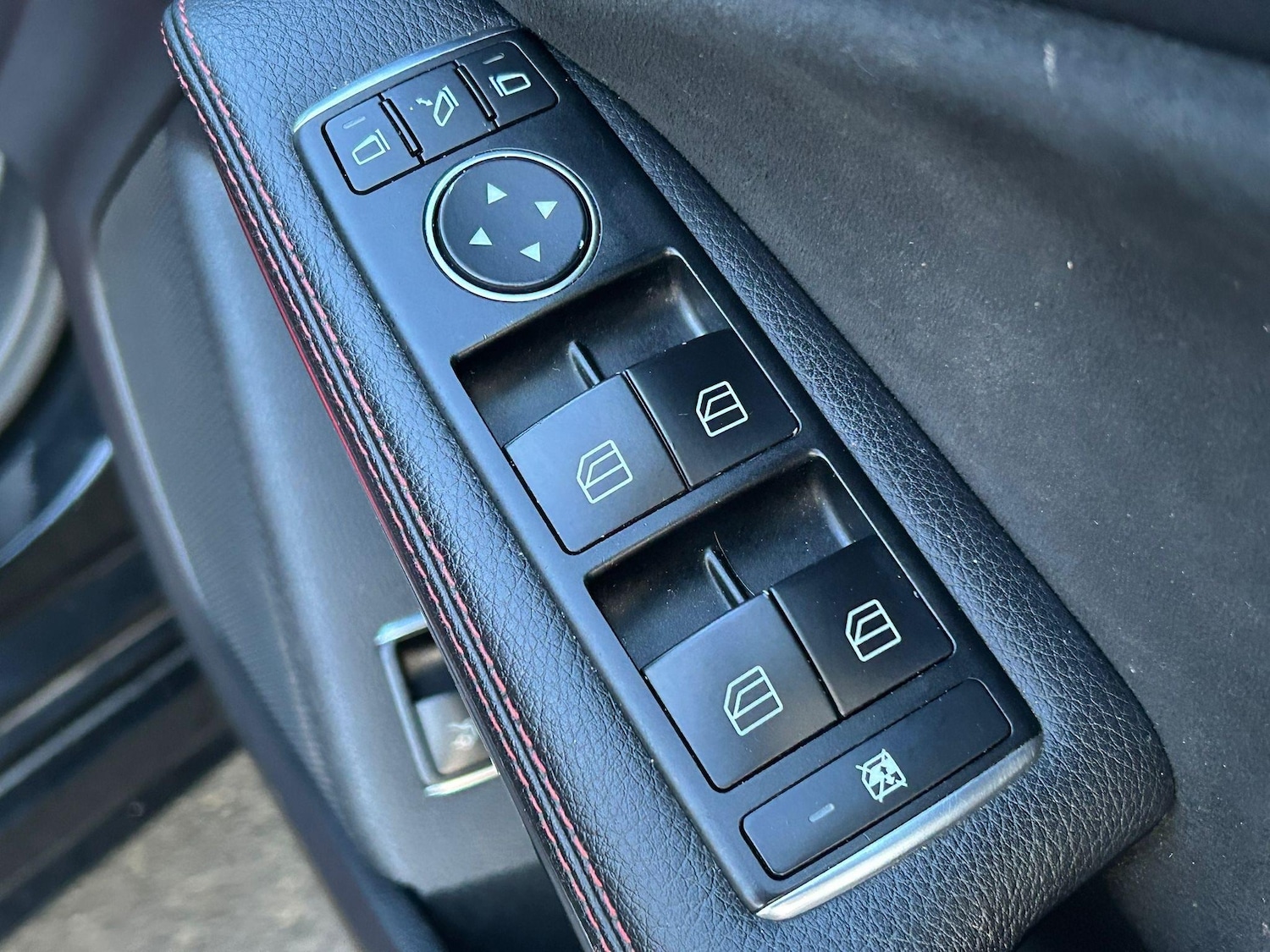 Used Mercedes-Benz CLA 2018 for sale - 76660575: Photo 17