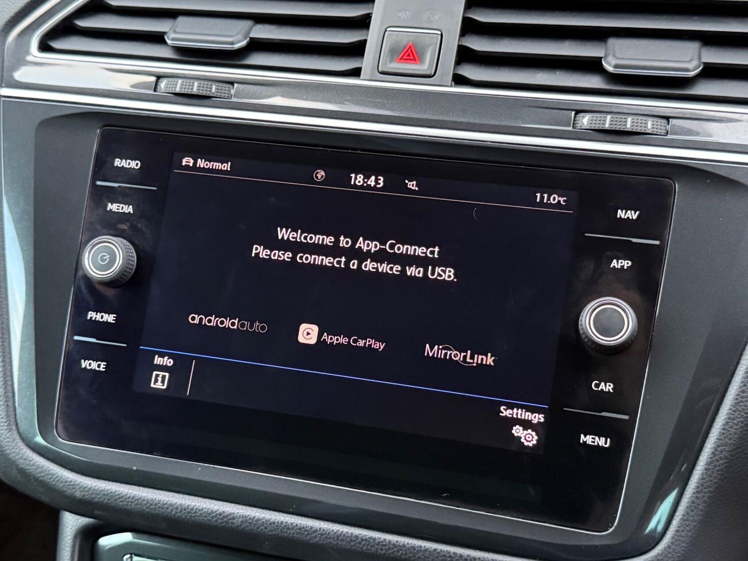 Used Volkswagen Tiguan for sale - 78214590: Photo 25