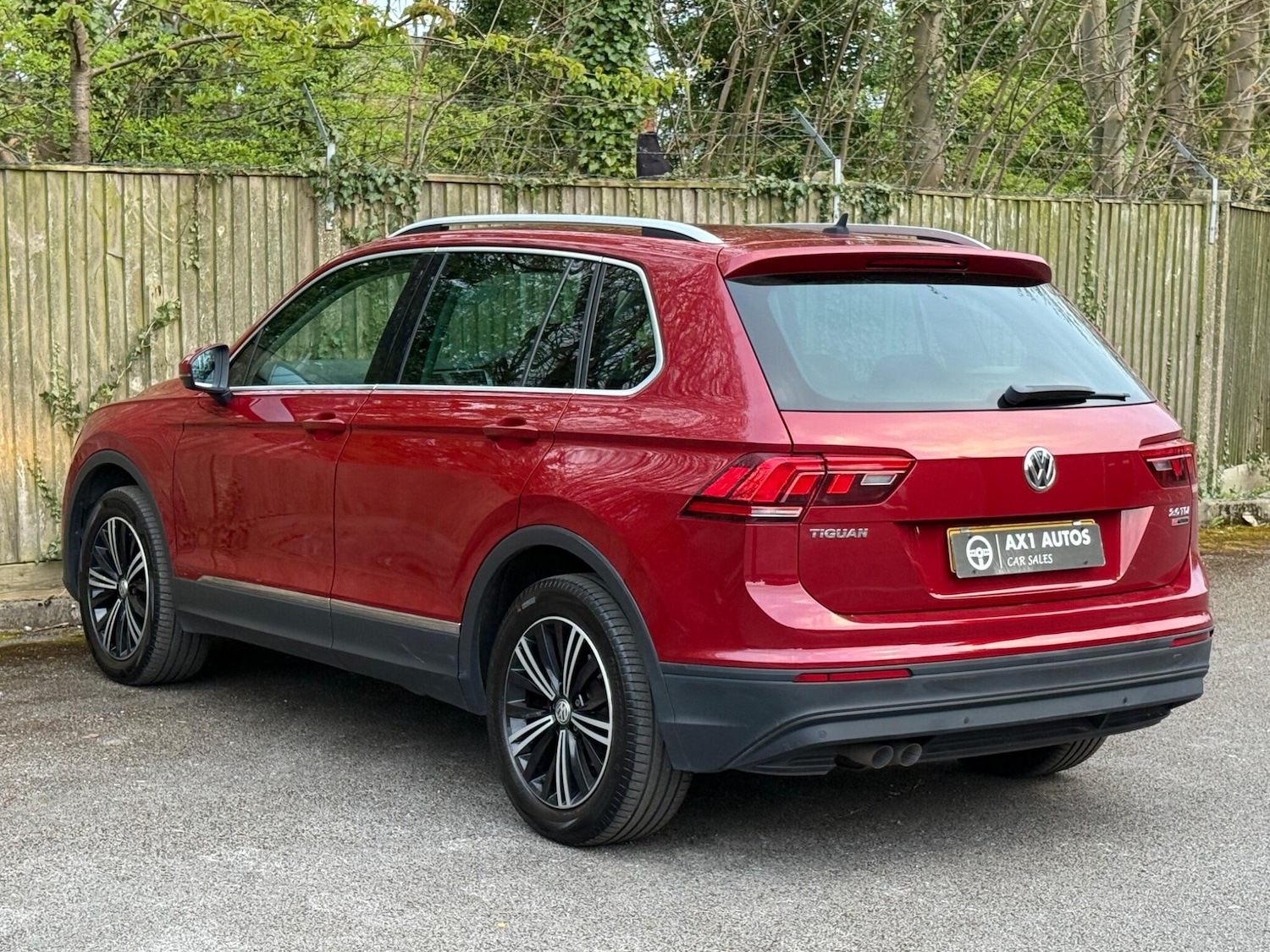 Used Volkswagen Tiguan for sale - 78214590: Photo 4