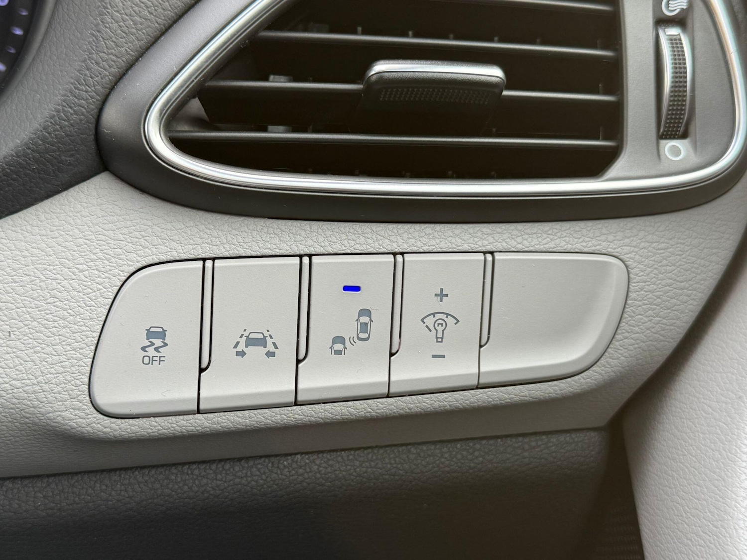 Used Hyundai i30 2018 for sale - 76660573: Photo 9