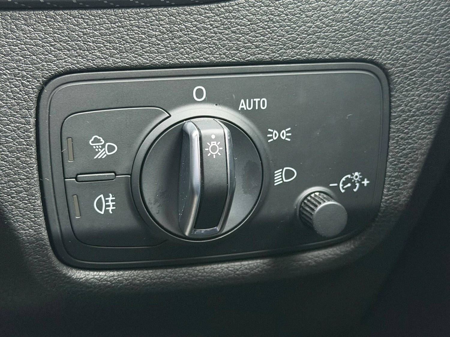 Used Audi Q2 for sale - 77559679: Photo 26