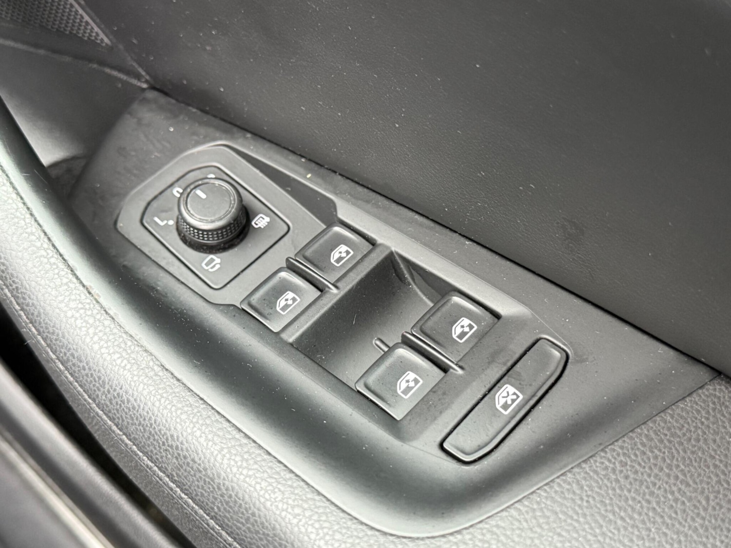 Used Volkswagen Passat for sale - 77670695: Photo 28