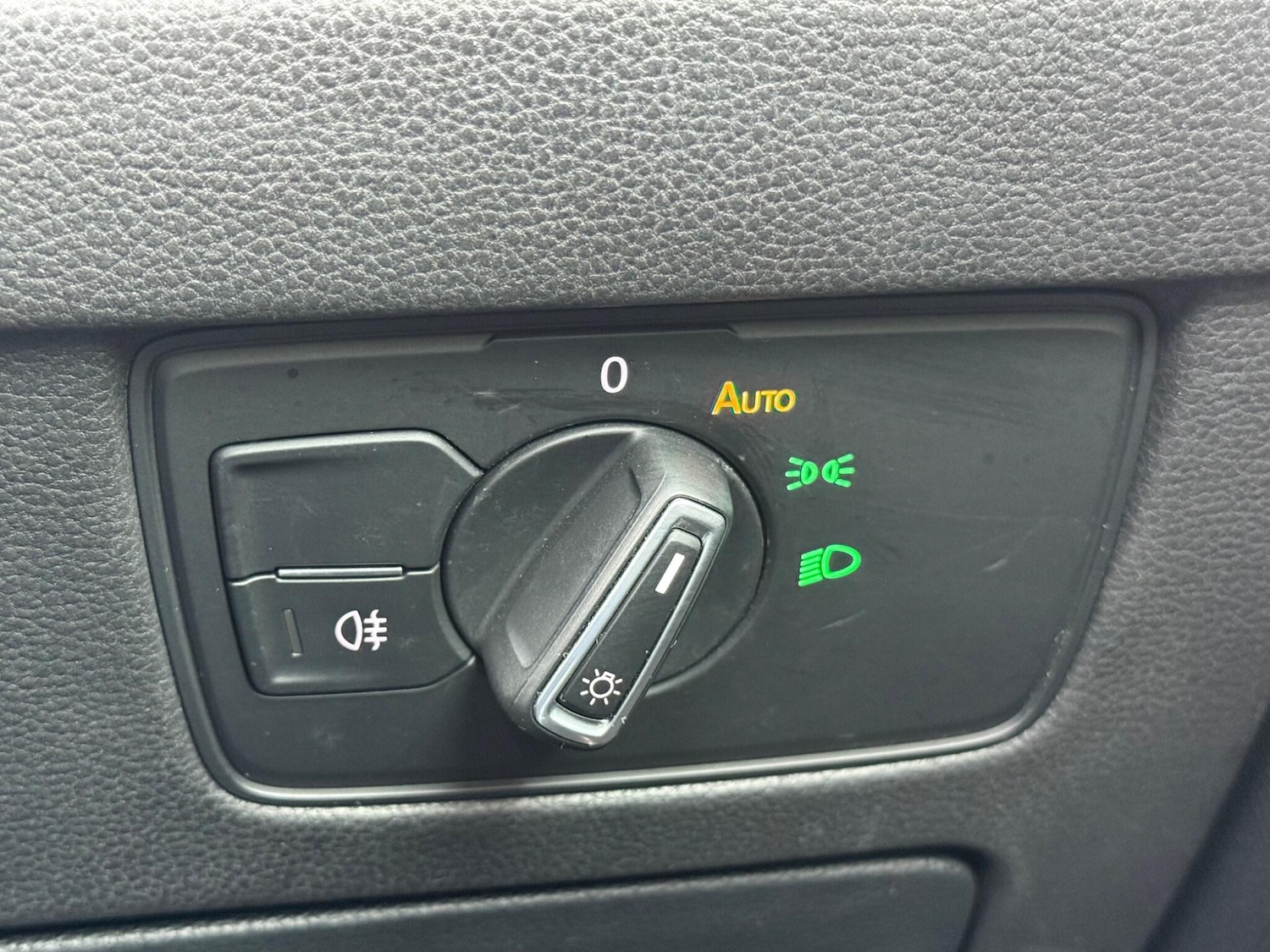 Used Volkswagen Passat for sale - 77670695: Photo 29