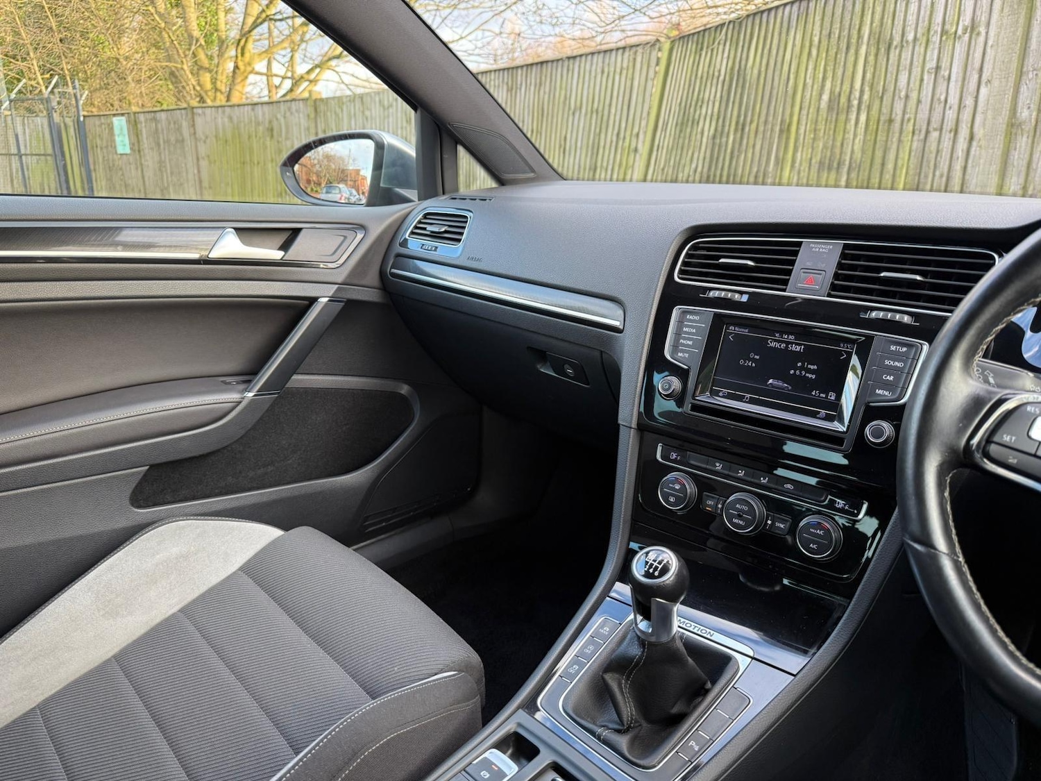 Used Volkswagen Golf 2015 for sale - 77016845: Photo 16