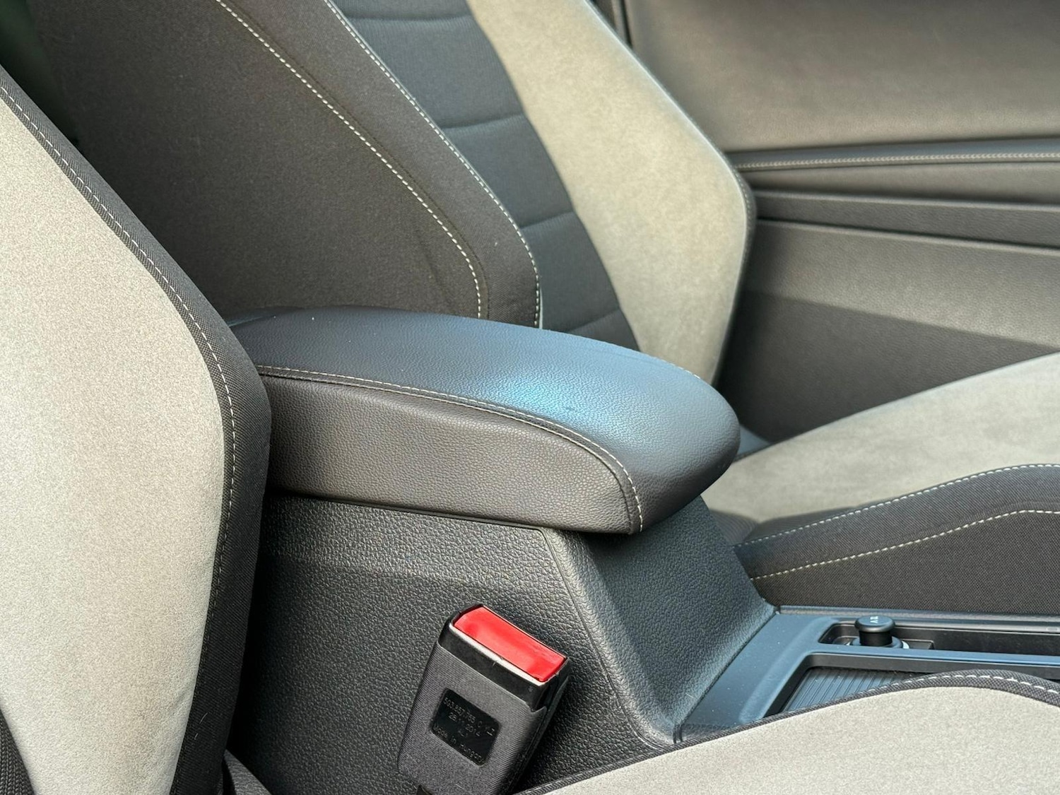 Used Volkswagen Golf 2015 for sale - 77016845: Photo 21